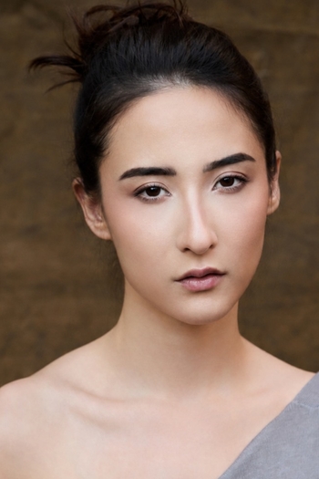 AMANDA SAYURI