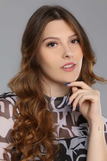Julia Mandarini Magalhães