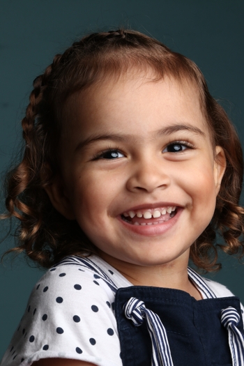 ANA LAURA COSTA OLEGARIO