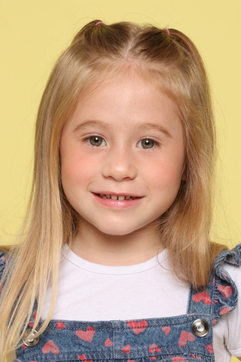 AYLA MOURA MORROT