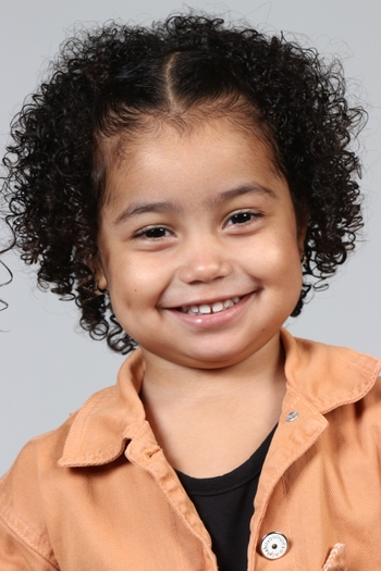 ANA JULIA MAR SIMPLICIO OLIVEIRA