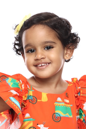 ANA LIZ SOARES DE AMORIM SILVESTRE