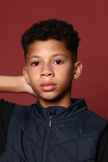 Arthur Gabriel Alves Marinho Costa Santo