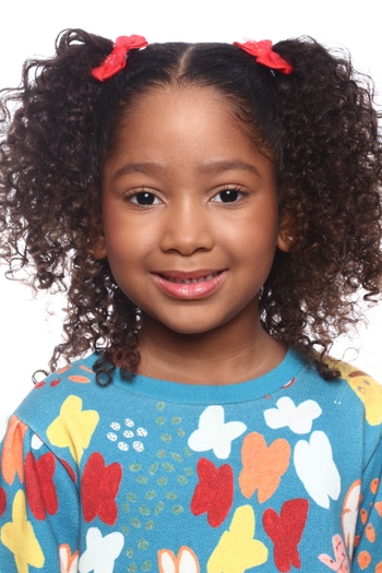 Anaya Ifé Souza Nilo
