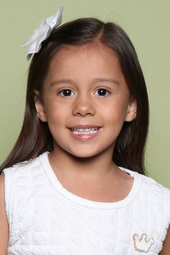 Ísis Maria Sanchez Costa