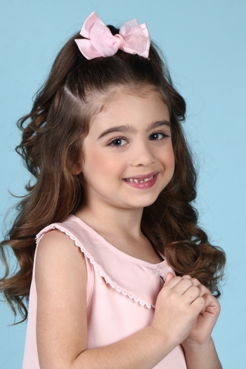 Ana Laura Alves Manarin de Oliveira