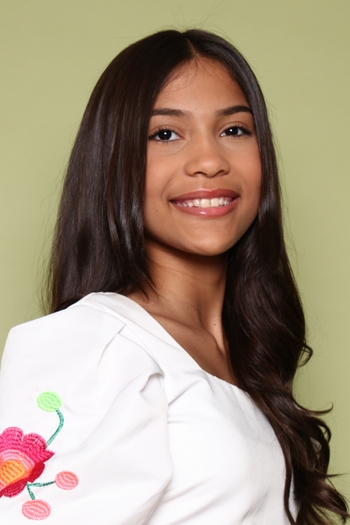 Giovana Olegário Mangabeira