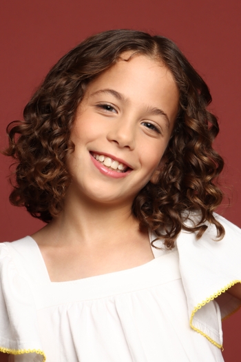 LARA COUTINHO LEAL