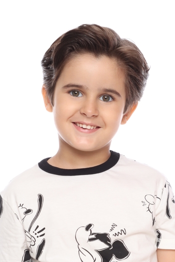 ADRYAN SANTOS DE MENDONÇA