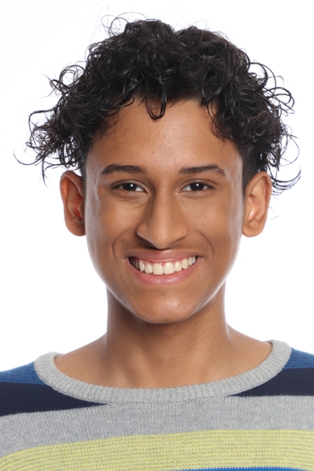 NICOLAS TAVARES 