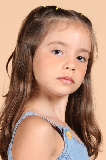 ELISA CARRERA SOARES