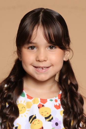 Ana Júlia Ferreira Guimarães Faria