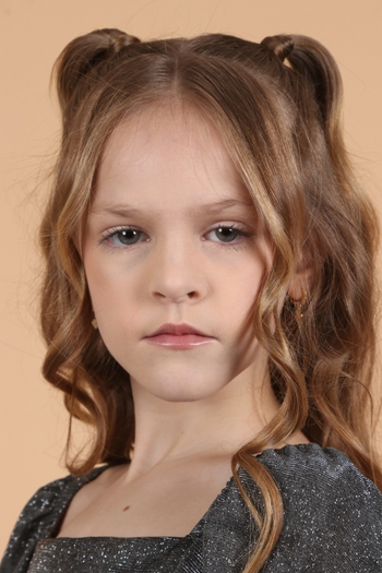 LAURA HELENA IEDOWSKI VARASCHIN