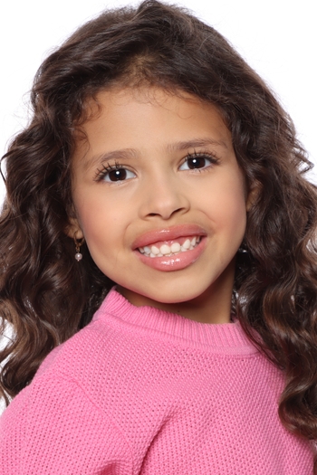 ANA JULIA HENRIQUES OLIVEIRA