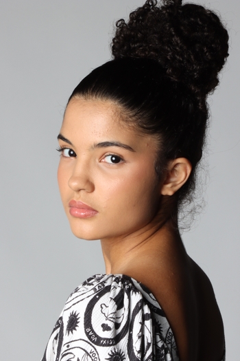 CAMILA ALEXANDRINO ARTIGIANI
