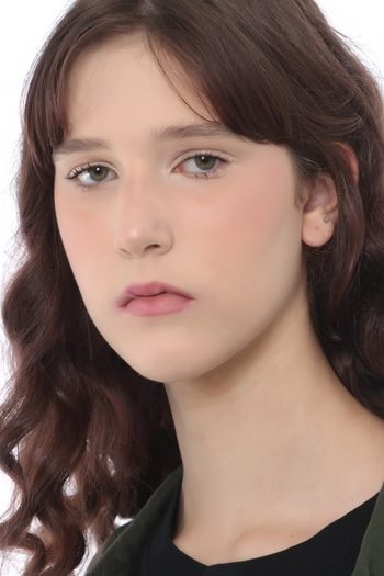 Isabel Namura R. Salmazzi