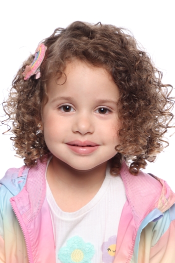 MARYAH CASELLI VALENTE SIMOES