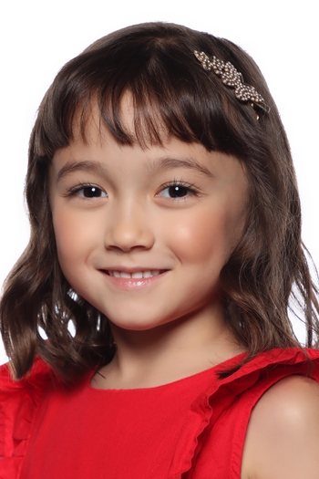 Julia Miyasaki Mazini