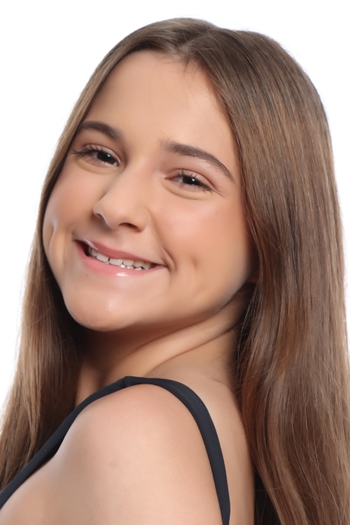 Luiza Vasconcellos Valente dos Santos