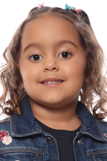 YSIS MOREIRA COELHO
