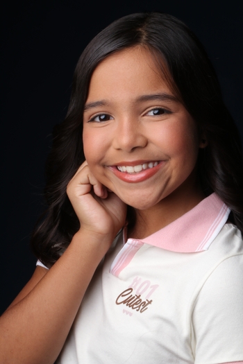 Emanuelle Fernandes Costa Calixto