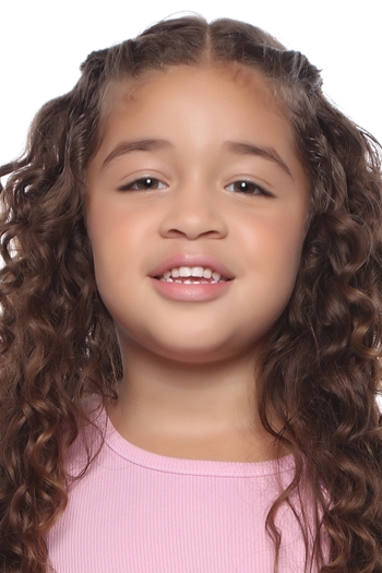 Áurea Lua Santos Ribeiro