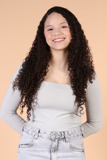 Ana Beatriz Farias C Assis