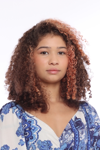 Camila Figueira Barros