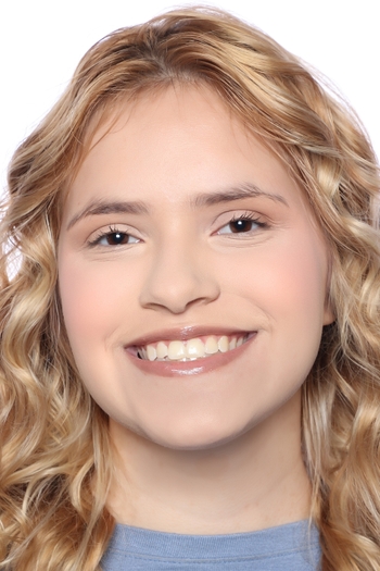 Carolina Haberzatas Freire
