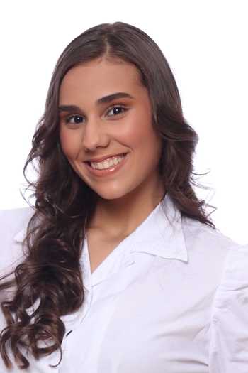 Júlia Magalhães Mendes