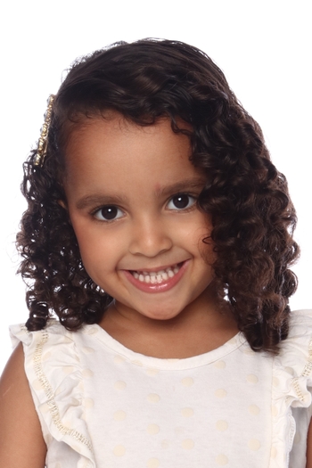 Anna Mel Magalhães Stanchi