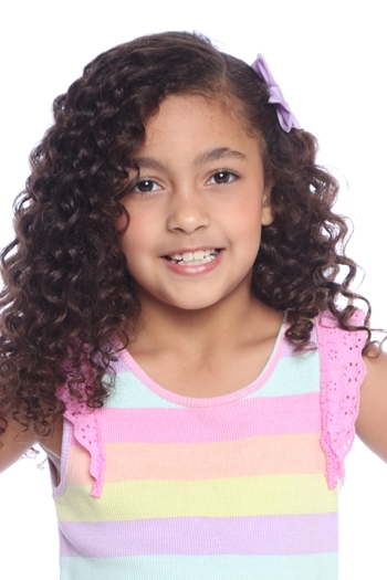 Elisa Chaves Flores dos Santos