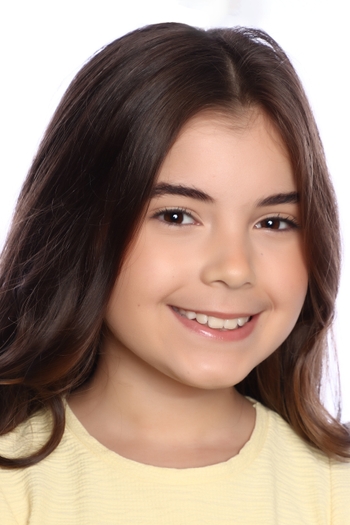 Laura Leticia Tavares da Costa de Olivei