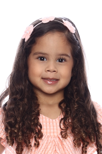 Liz Targino Alves