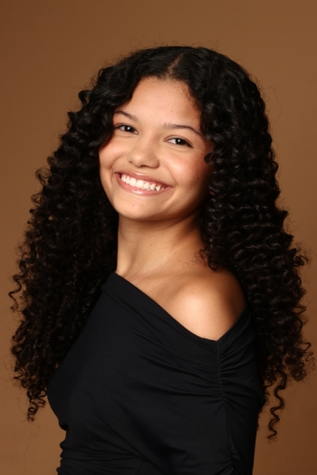 Laís Cristina Lucena Ferreira de Melo