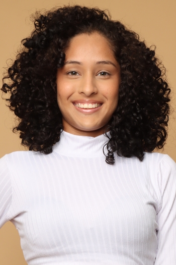 Evelyn dos Reis Silva Sales