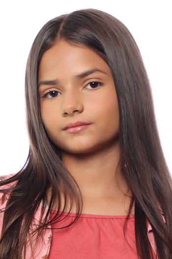 Lara Beatriz de Almeida Borges