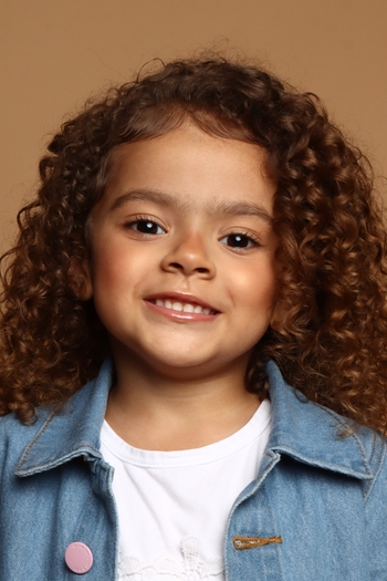 Laura Antonella Souza Costa