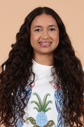 Clara Grabriele Roris Santos Ribeiro