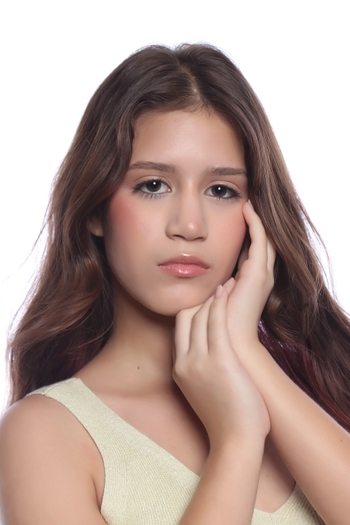 Monique Ester Abrão Saturnino