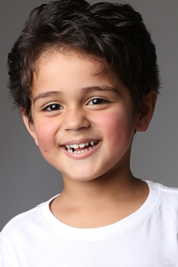 Noah Escanhuela Jonas