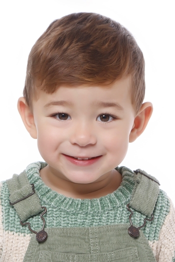 Theo Yudi Stecinski Tsukahara