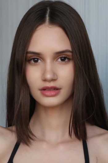 YASMIM OLIVEIRA