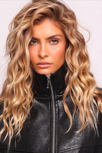 CAROL MELO