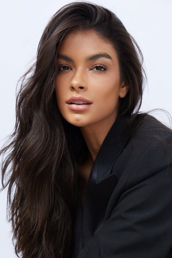 VICTORIA CAVALCANTI