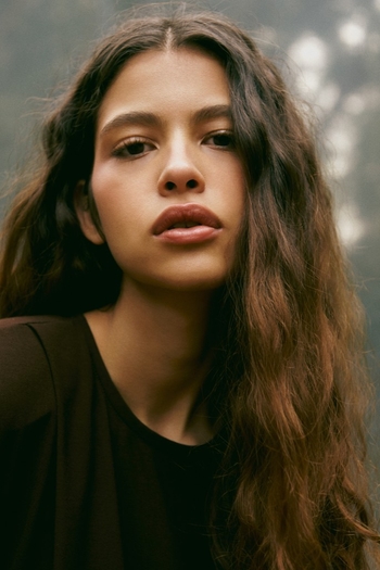 ALBERTINA ARÁOZ