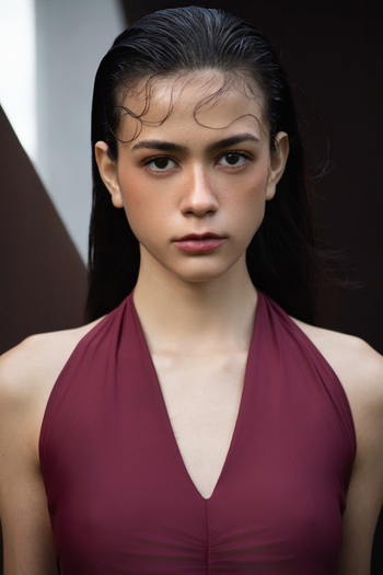 ANA CAROLINY