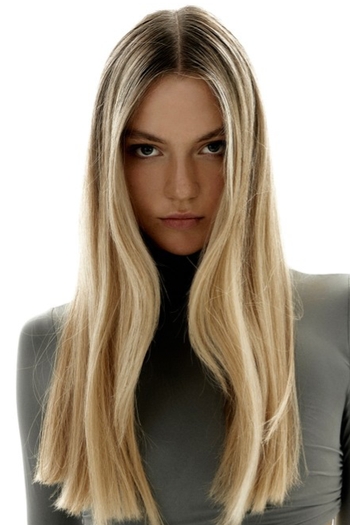 AGOSTINA VALL