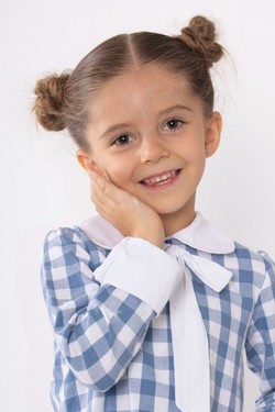 CAYETANA BESIL