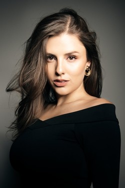 LUISA GALINDO